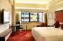 Dalian-Ramada-guestroom-1b