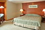 Dalian-Swissotel-Hotel-guestroom-2b