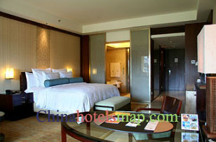 Sanya-The-Ritz-Carlton-guestroom-2b
