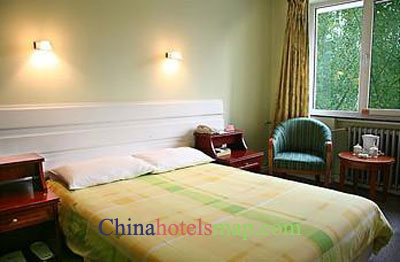 Beijing-Beastern-hotel-guestroom1