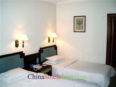 Beijing-Prince-Jun-Hotel-guestroom-1b
