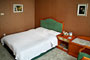 Chengdu-Huayang-Garden-City-Hotel-guestroom-1b