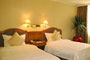 Chengdu-Xinglongyang-Hotel-guestroom-2b