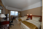 Fuzhou-Sunshine-Holiday-Hotel-room-03