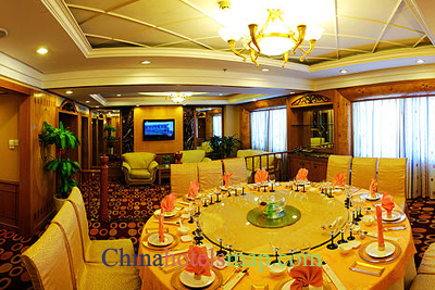 Fuzhou-Sunshine-Holiday-Hotel-restaurant-01