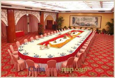 Guilin-Ronghu-Hotel-restaurant-01