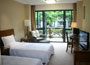 Hangzhou-Sunday-Sunny-Resort-guestroom-2b