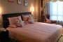 Hangzhou-Xiaoshan-International-Hotel-guestroom-2b