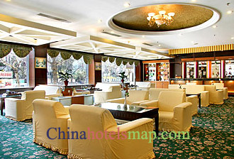 Qingdao-Dongfang-Hotel-lobby-bar