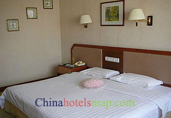 Qingdao-Dongfang-Hotel-standard-room