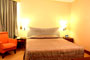 Qingdao-Eastern-Light-International-Hotel-business-suite