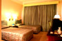 Qingdao-Eastern-Light-International-Hotel-business-twin-room