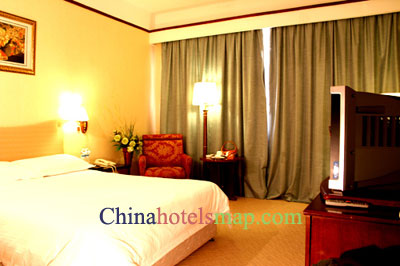 Qingdao-Eastern-Light-International-Hotel-executive-single-room