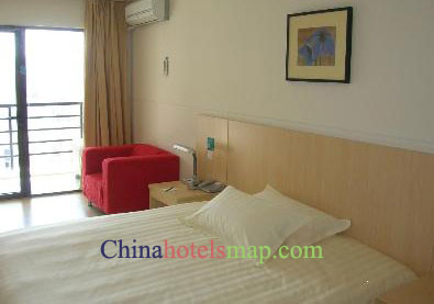 Qingdao-JinJiang-Inn-guestroom