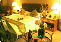 Qingdao-Oceanwide-Elite-Hotel-business-standard-room