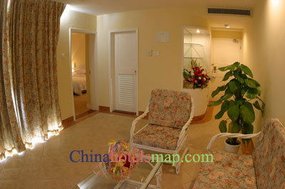 Sanya-Golden-Phoenix-Seaview-Hotel-room1
