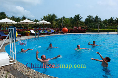 Sanya-Landscape-Beach-Hotel-swimming-pool
