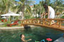 Sanya-South-China-Hotel-swimming-pool