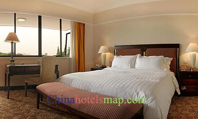 Shanghai-Cypress-Hotel-guestroom-2b