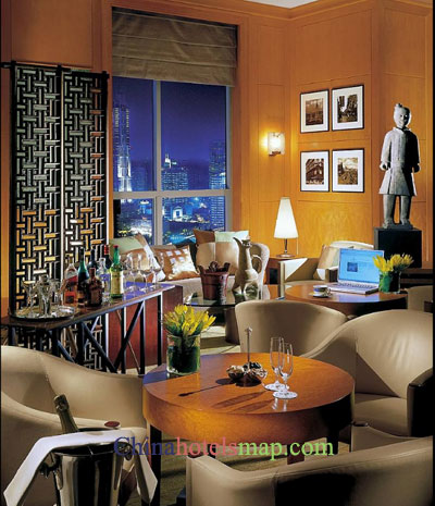 Shanghai-Four-Seasons-Hotel-executive-01