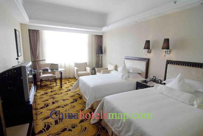 Royal-Century-Hotel-guestroom-1b