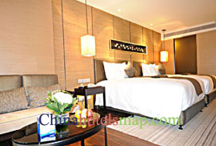 Sheraton-Dameisha-Resort-guestroom