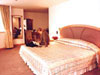 Urumqi-Hoi-Tak-Hotel-room