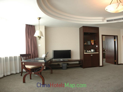 Wuhan-Asia-Hotel-room-06