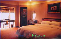 Wuhan-LakeView-Garden-Hotel-room-01