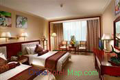 Xiamen-Huaqiao-Hotel-room-02