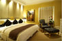 Howard-Johnson-Ginwa-Plaza-Hotel-room